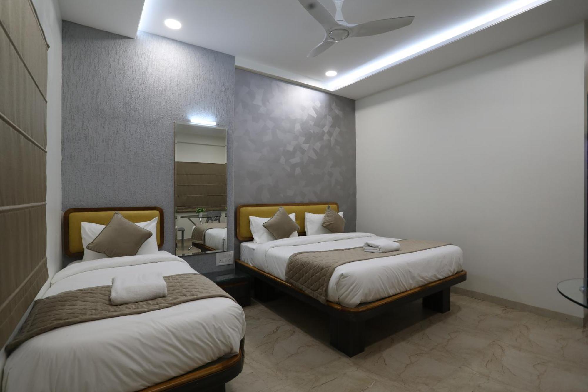 Hotel Ajinkya Palace Aurangabad  Ngoại thất bức ảnh