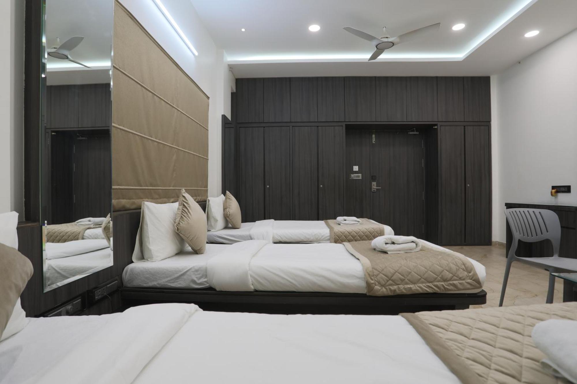 Hotel Ajinkya Palace Aurangabad  Ngoại thất bức ảnh