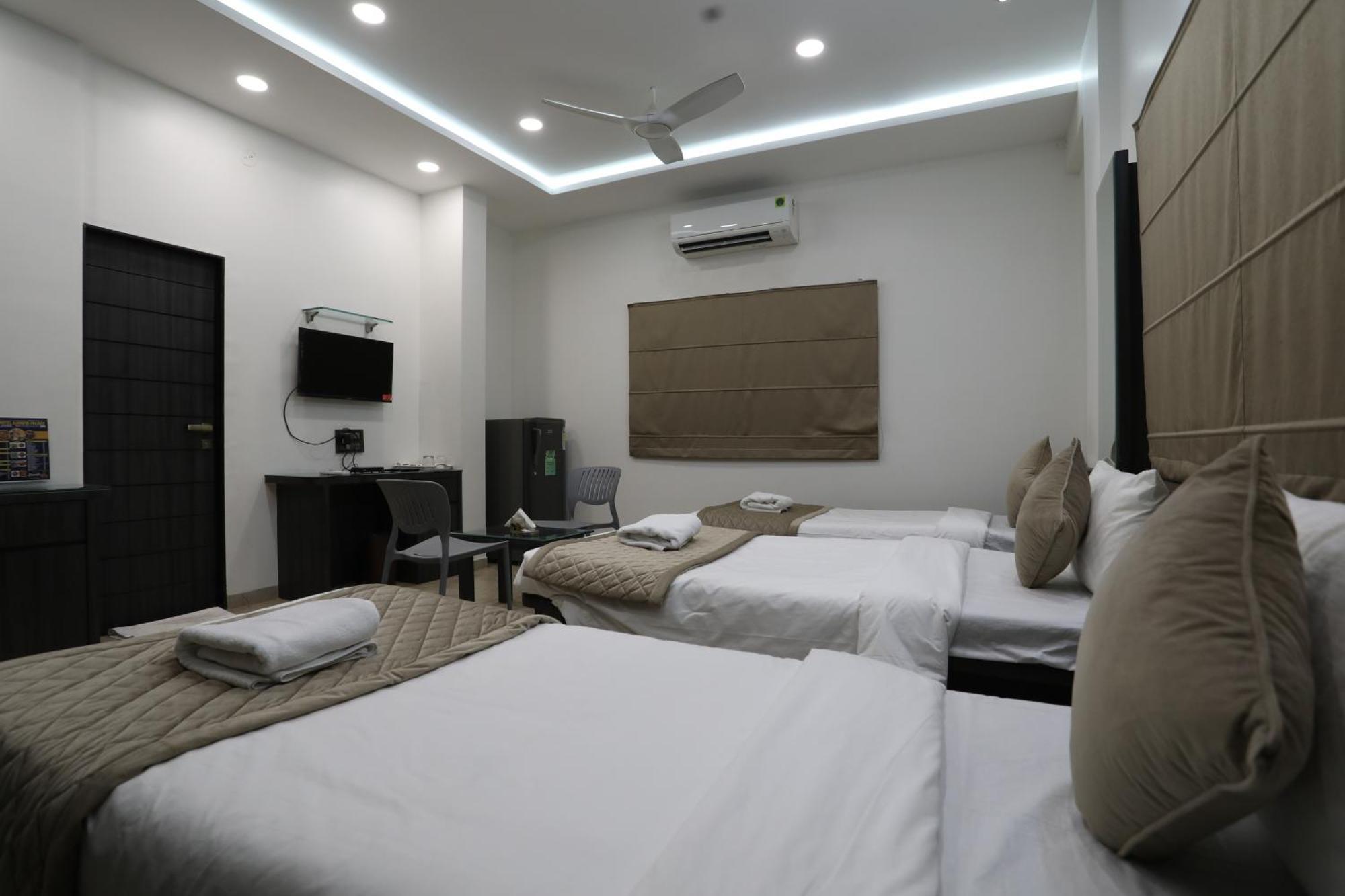 Hotel Ajinkya Palace Aurangabad  Ngoại thất bức ảnh